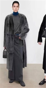 Шуба MAX MARA 113324 - фото 127058 Шуба MAX MARA 113324 - фото 127058