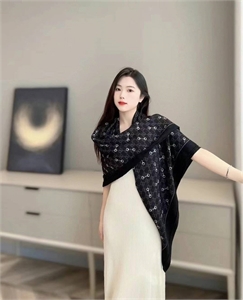 Платок GUCCI 113837 - фото 128949 Платок GUCCI 113837 - фото 128949