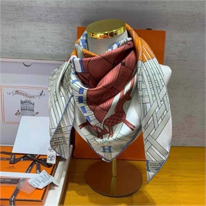 Платок HERMES 113840 - фото 128979