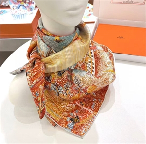 Платок HERMES 114467 - фото 131883