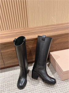 Сапоги MIU MIU 114624 - фото 132840 Сапоги MIU MIU 114624 - фото 132840