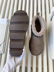 Угги BRUNELLO CUCINELLI 114873 - фото 134137 Угги BRUNELLO CUCINELLI 114873 - фото 134137