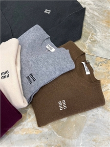 Свитер MIU MIU 115019 - фото 134819 Свитер MIU MIU 115019 - фото 134819