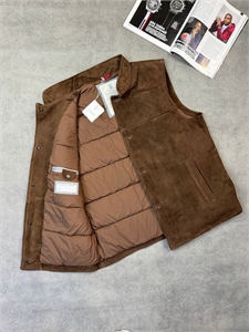 Замшевый жилет BC ( наполнитель пух) 115348 - фото 136606 Замшевый жилет BC ( наполнитель пух) 115348 - фото 136606