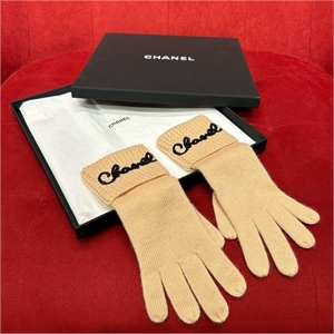 Комплект - Шарф , шапка , перчатки CHANEL 115697 - фото 138708