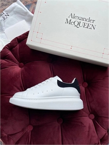 Кроссовки Alexander McQueen 115741 - фото 139260 Кроссовки Alexander McQueen 115741 - фото 139260