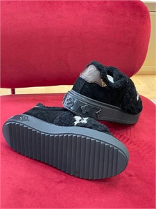 Кроссовки LOUIS VUITTON 115750 - фото 139357 Кроссовки LOUIS VUITTON 115750 - фото 139357