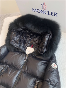 Пуховик MONCLER 115943 - фото 140413 Пуховик MONCLER 115943 - фото 140413