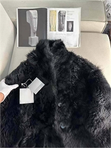 Дубленка THE ROW Двусторонняя 116194 - фото 141770 Дубленка THE ROW Двусторонняя 116194 - фото 141770