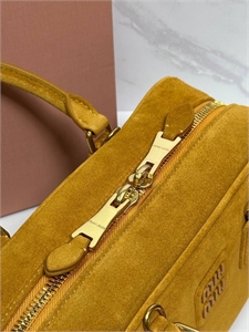 Сумка MIU MIU 27см 116449 - фото 143571