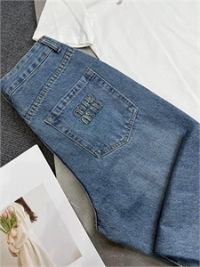 Джинсы MIU MIU 117130