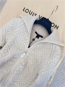 Кардиган  LOUIS VUITTON 117063 - фото 146706 Кардиган  LOUIS VUITTON 117063 - фото 146706