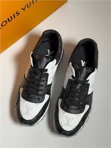 Кроссовки Louis Vuitton 117236 - фото 146810 Кроссовки Louis Vuitton 117236 - фото 146810