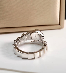 Кольцо BVLGARI 118439 - фото 148950 Кольцо BVLGARI 118439 - фото 148950