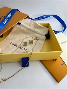 Цепь Louis Vuitton 118508 - фото 149349 Цепь Louis Vuitton 118508 - фото 149349