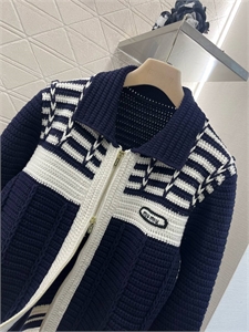 Кардиган MIU MIU 114669 - фото 150458 Кардиган MIU MIU 114669 - фото 150458