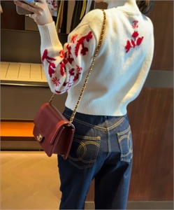 Джинсы CHANEL 114258