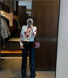 Джинсы CHANEL 114258