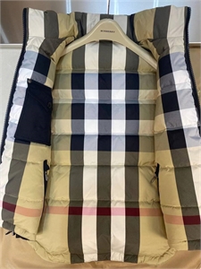 Жилет BURBERRY Двусторонний 118408