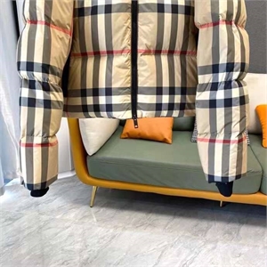 Пуховик  BURBERRY 118906