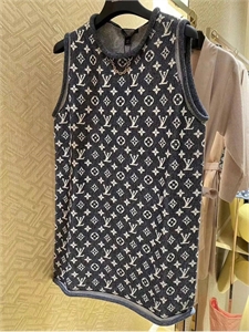 Платье  LOUIS VUITTON 119846 - фото 154718 Платье  LOUIS VUITTON 119846 - фото 154718