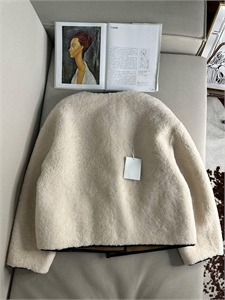 Дублёнка LOEWE 119926 - фото 155197 Дублёнка LOEWE 119926 - фото 155197