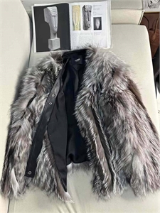 Шуба FENDI 120148 - фото 156536 Шуба FENDI 120148 - фото 156536