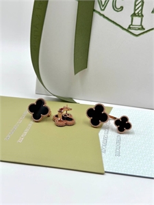 Серьги Van Cleef 120169 - фото 156676 Серьги Van Cleef 120169 - фото 156676