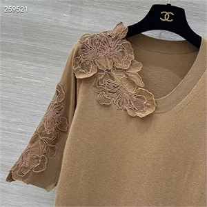 Блузка ERMANO SCERVINO 111901 - фото 159643 Блузка ERMANO SCERVINO 111901 - фото 159643