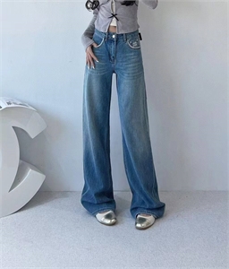 Джинсы MIU MIU 121215