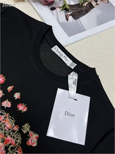 Футболка DIOR 121236 - фото 162614 Футболка DIOR 121236 - фото 162614