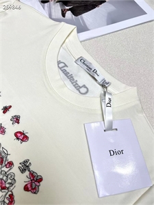 Футболка DIOR 121237 - фото 162631 Футболка DIOR 121237 - фото 162631