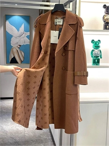 Пальто FENDI 121470