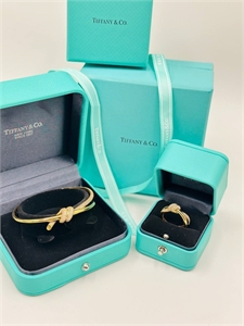 Кольцо Tiffany&Co 122330 - фото 168577 Кольцо Tiffany&Co 122330 - фото 168577