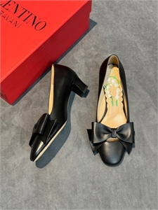 Туфли VALENTINO 122434 - фото 169130 Туфли VALENTINO 122434 - фото 169130