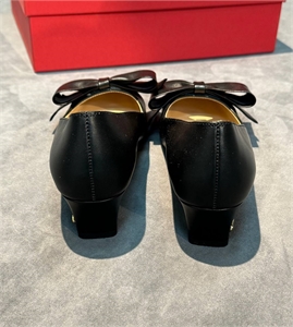 Туфли VALENTINO 122434 - фото 169131 Туфли VALENTINO 122434 - фото 169131