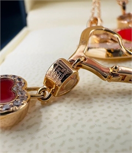 Кулон Chopard 40 см 122709 - фото 170559 Кулон Chopard 40 см 122709 - фото 170559
