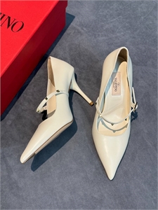 Туфли VALENTINO 122826 - фото 171134 Туфли VALENTINO 122826 - фото 171134