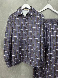 Костюм BURBERRY 122834 - фото 171185 Костюм BURBERRY 122834 - фото 171185