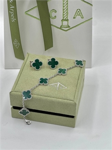 Серьги Van Cleef Малахит 123160 - фото 173014 Серьги Van Cleef Малахит 123160 - фото 173014