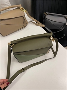 Сумка Loewe 24 см 123338 - фото 174225 Сумка Loewe 24 см 123338 - фото 174225