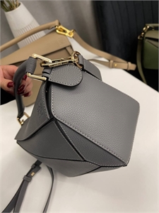 Сумка Loewe 24 см 123339 - фото 174239 Сумка Loewe 24 см 123339 - фото 174239