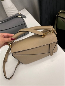 Сумка Loewe 24 см 123340 - фото 174252 Сумка Loewe 24 см 123340 - фото 174252