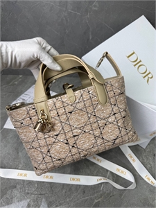 Сумка DIOR 123813 - фото 176658