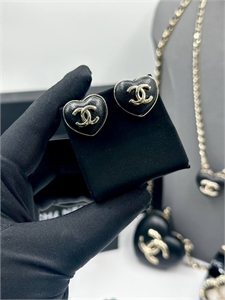 Серьги CHANEL 123826 - фото 176739 Серьги CHANEL 123826 - фото 176739