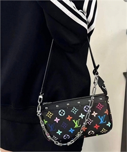 Сумка  LOUIS VUITTON 124074