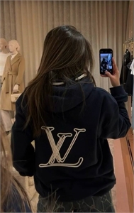 Толстовка Louis Vuitton 115078 - фото 179502 Толстовка Louis Vuitton 115078 - фото 179502