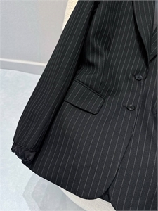 Пиджак MIU MIU 125080 - фото 182820 Пиджак MIU MIU 125080 - фото 182820