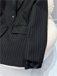 Пиджак MIU MIU 125080 - фото 182821 Пиджак MIU MIU 125080 - фото 182821