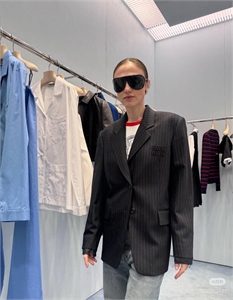 Пиджак MIU MIU 125080 - фото 182823 Пиджак MIU MIU 125080 - фото 182823